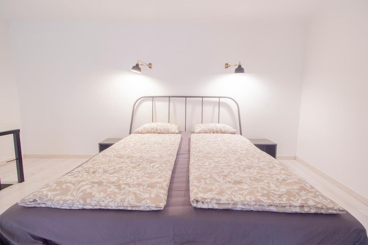 Industrial Double Loft Apartment Budapest Ngoại thất bức ảnh