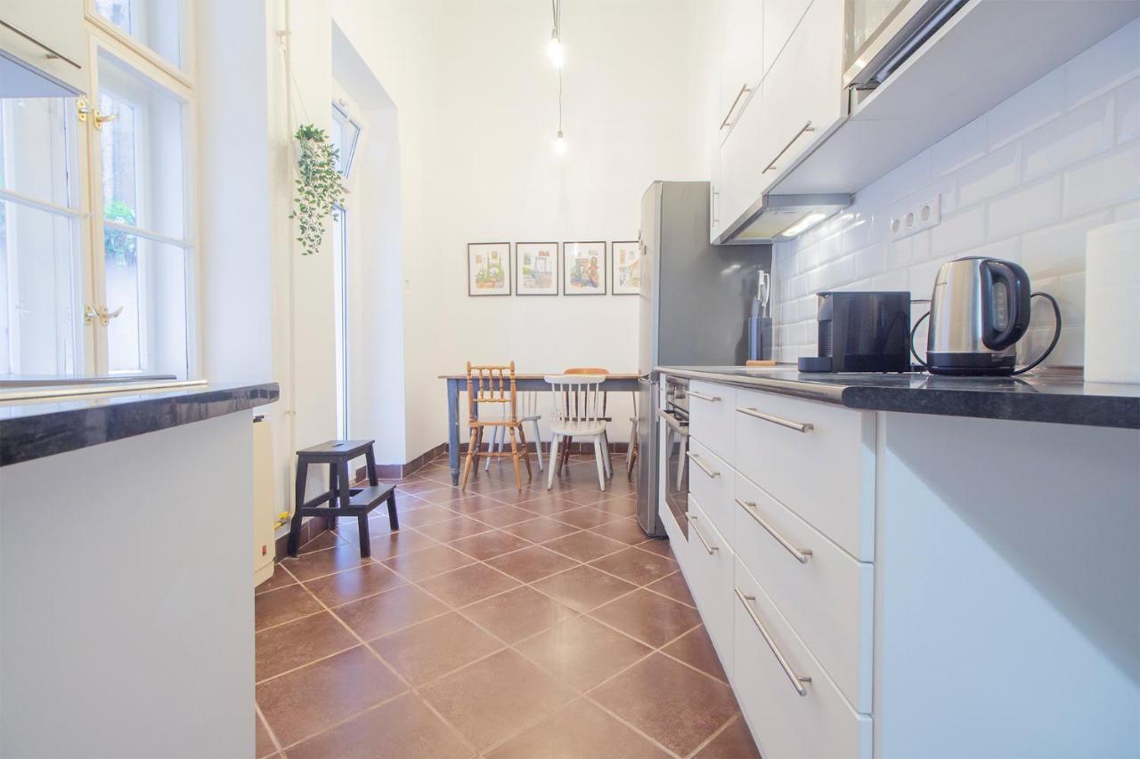 Industrial Double Loft Apartment Budapest Ngoại thất bức ảnh